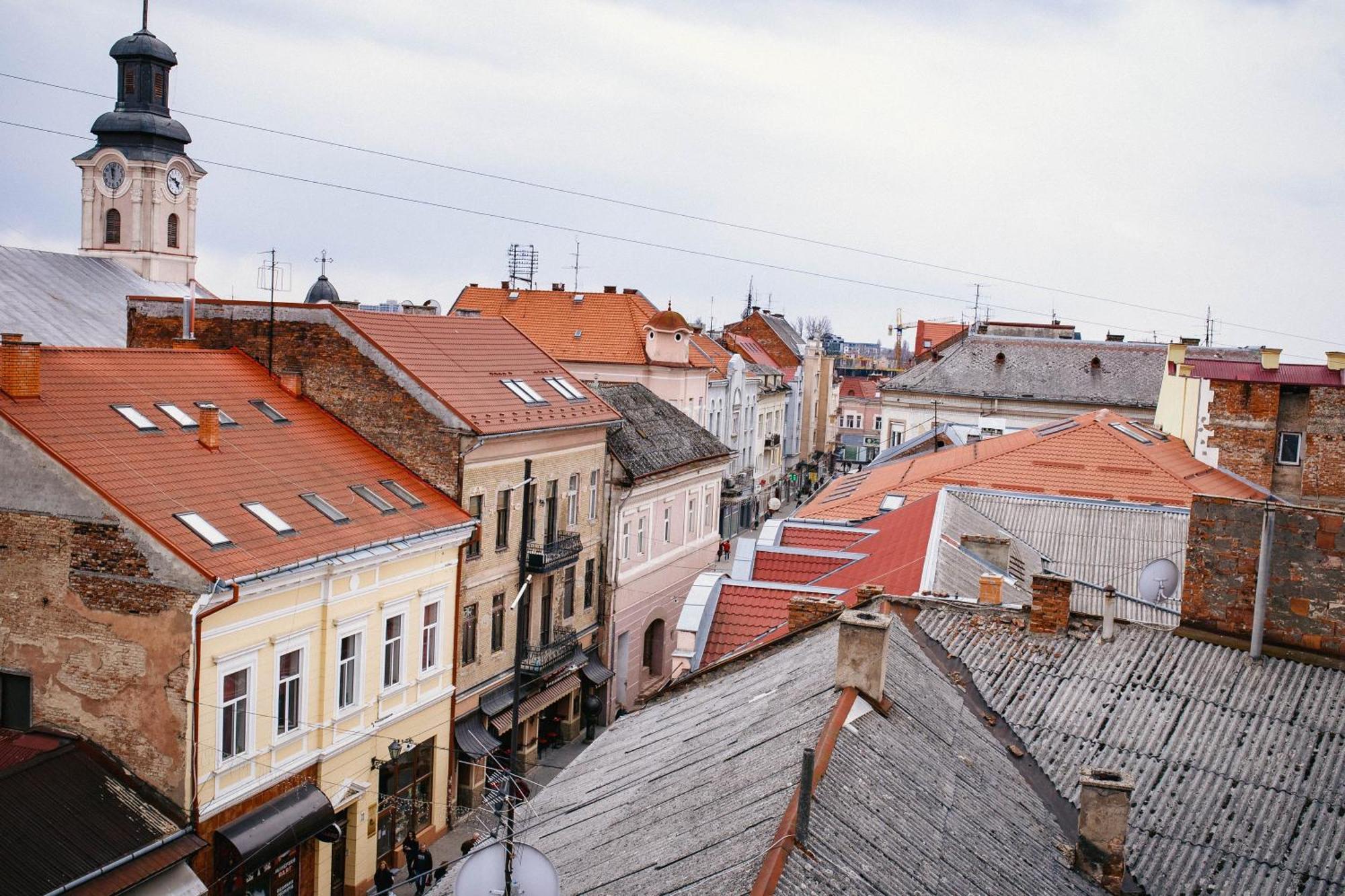 Historical Center Apartment Uzhhorod Bagian luar foto